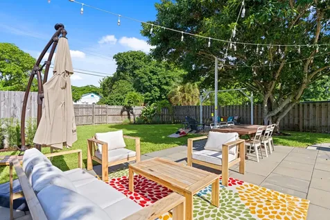 826 Se 4th Avenue Delray Beach FL 33483