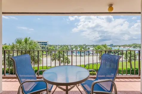 225 Beach Road Tequesta FL 33469