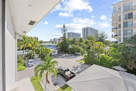 424 N Riverside Drive Pompano Beach FL 33062
