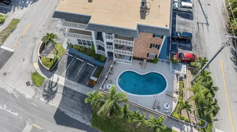 424 N Riverside Drive Pompano Beach FL 33062