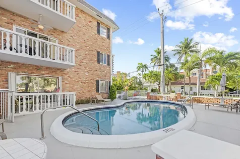 424 N Riverside Drive Pompano Beach FL 33062