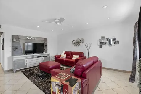 360 Seville O Delray Beach FL 33446