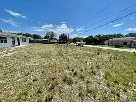 4246 25th Avenue Vero Beach FL 32967