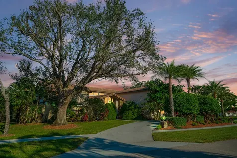 15835 Meadow Wood Drive Wellington FL 33414