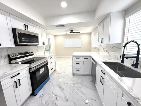 9004 Sw 6th Street Boca Raton FL 33433