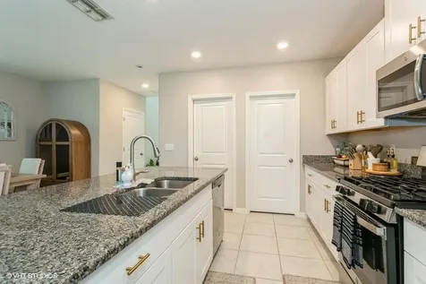 5126 Dandelion Street Apollo Beach FL 33572