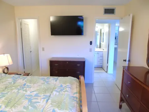 219 Normandy E Delray Beach FL 33484