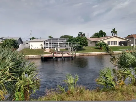 1727 SE 16th Street Cape Coral FL 33990