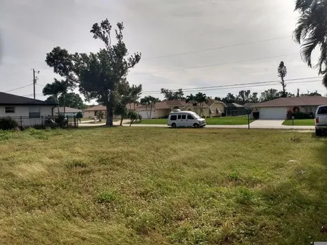 1727 SE 16th Street Cape Coral FL 33990