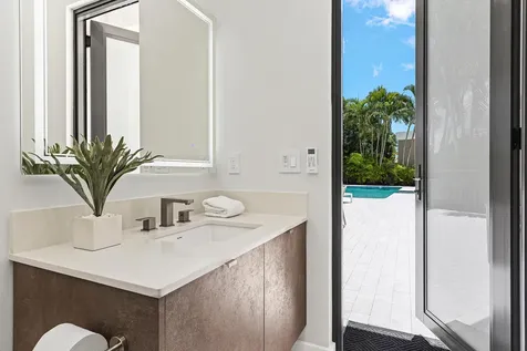 5323 Ascot Bend Boca Raton FL 33496