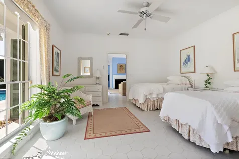 162 S Beach Road Jupiter Island FL 33455