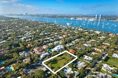 1150 N Ocean Way Palm Beach FL 33480
