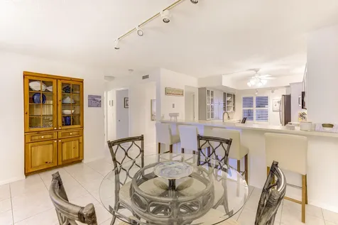 2571 Ne Ocean Boulevard Stuart FL 34996