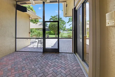 7950 Via Grande Boynton Beach FL 33437