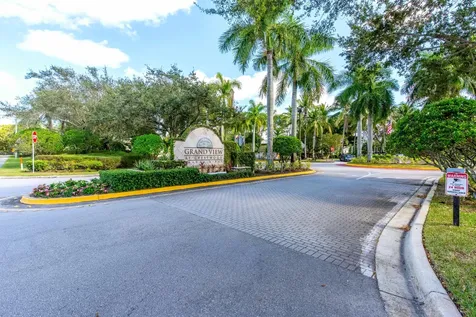 1100 Crestwood Court Royal Palm Beach FL 33411