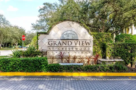 1100 Crestwood Court Royal Palm Beach FL 33411