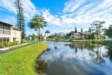 342 Pine Ridge Circle Greenacres FL 33463