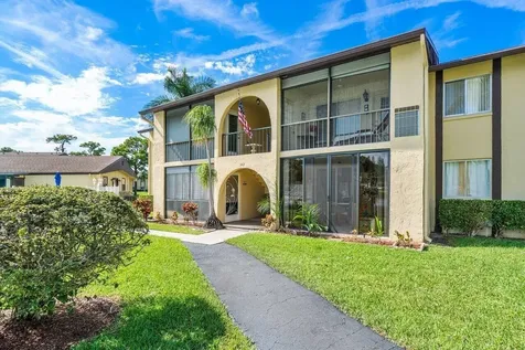 342 Pine Ridge Circle Greenacres FL 33463