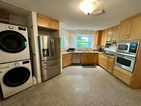 212 Kings Lynn Delray Beach FL 33444