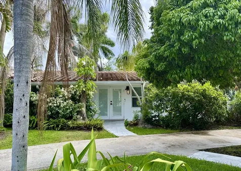 212 Kings Lynn Delray Beach FL 33444
