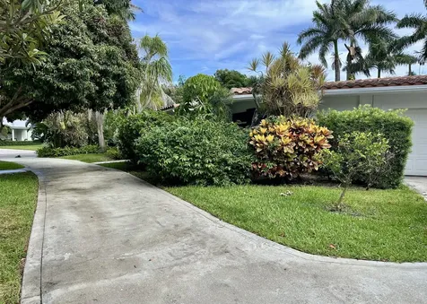 212 Kings Lynn Delray Beach FL 33444