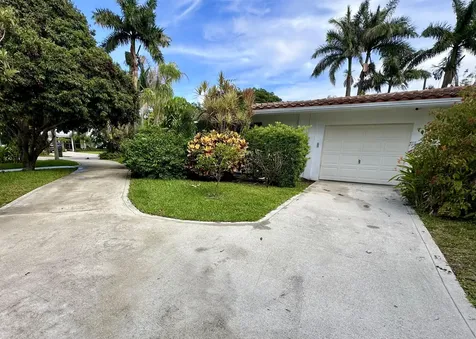 212 Kings Lynn Delray Beach FL 33444