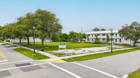 248 SE 1st Avenue Delray Beach FL 33444