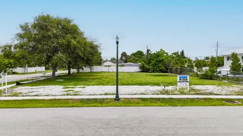 248 SE 1st Avenue Delray Beach FL 33444