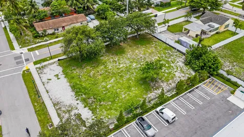 248 SE 1st Avenue Delray Beach FL 33444