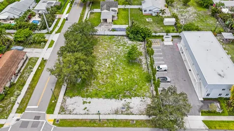 248 SE 1st Avenue Delray Beach FL 33444