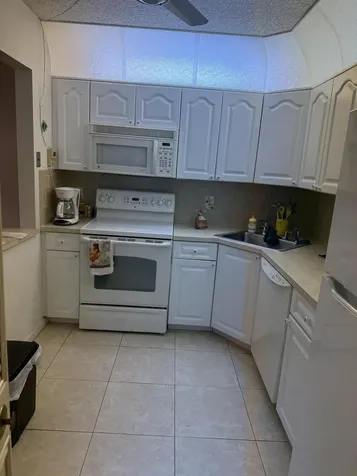 133 Lake Pine Circle Greenacres FL 33463