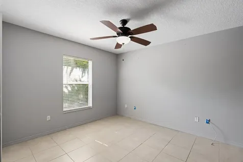 1042 Sw Janette Avenue Port Saint Lucie FL 34953