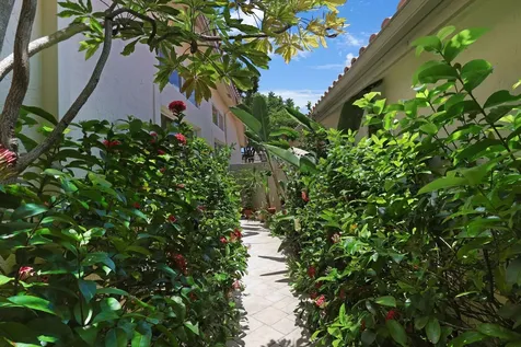 2543 Nw 53rd Street Boca Raton FL 33496