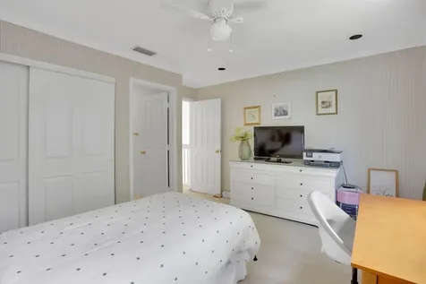 2543 Nw 53rd Street Boca Raton FL 33496