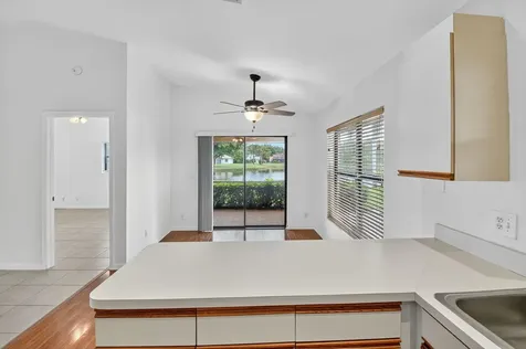 73 Via De Casas Norte Boynton Beach FL 33426