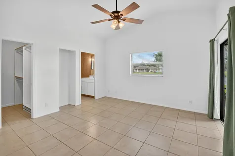 73 Via De Casas Norte Boynton Beach FL 33426