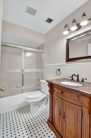 73 Via De Casas Norte Boynton Beach FL 33426
