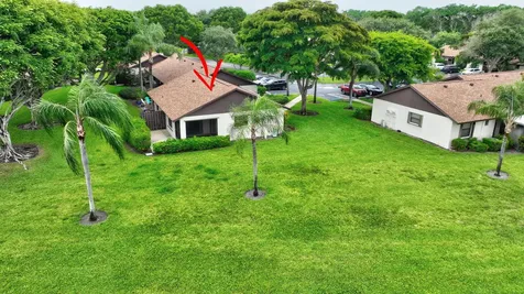 73 Via De Casas Norte Boynton Beach FL 33426