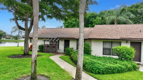 73 Via De Casas Norte Boynton Beach FL 33426