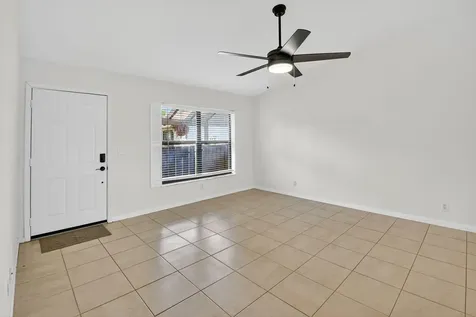 73 Via De Casas Norte Boynton Beach FL 33426