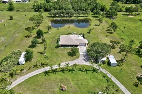 13280 81st Street Fellsmere FL 32948