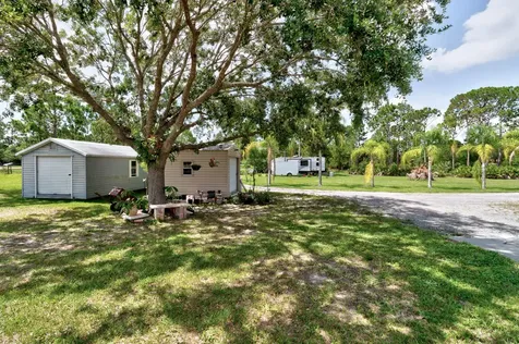 13280 81st Street Fellsmere FL 32948
