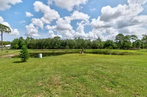 13280 81st Street Fellsmere FL 32948