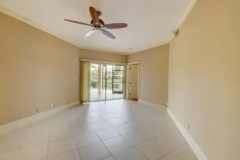 23181 Fountain View Boca Raton FL 33433