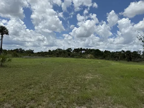 15775 NW 288th Street Okeechobee FL 34972