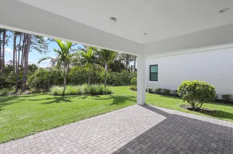 13214 Artisan Circle Palm Beach Gardens FL 33418