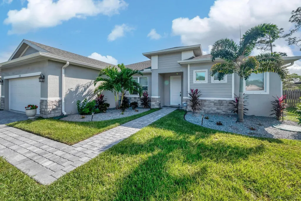 148 Sw Sea Lion Road Port Saint Lucie FL 34953