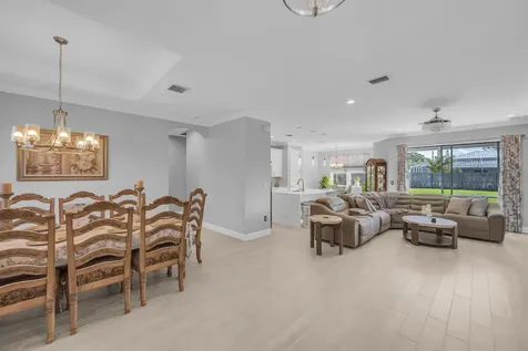 148 Sw Sea Lion Road Port Saint Lucie FL 34953
