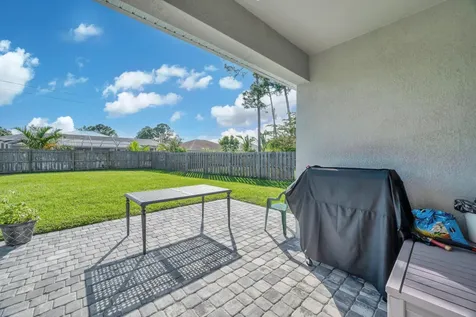 148 Sw Sea Lion Road Port Saint Lucie FL 34953