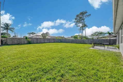 148 Sw Sea Lion Road Port Saint Lucie FL 34953